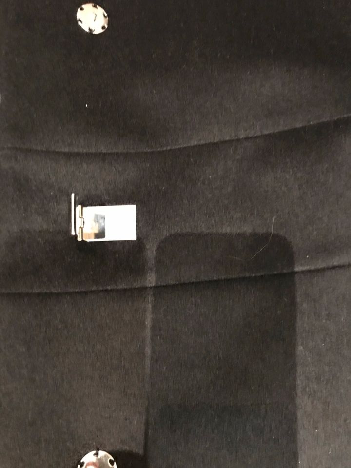 Boss Mantel -schwarz mit Kaschmir super soft in Düsseldorf