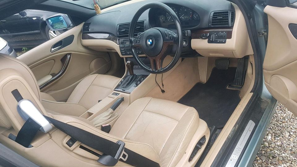 BMW 318i Cabrio Rechtlenker mit zugelassne deutschen Papier in Wesseling