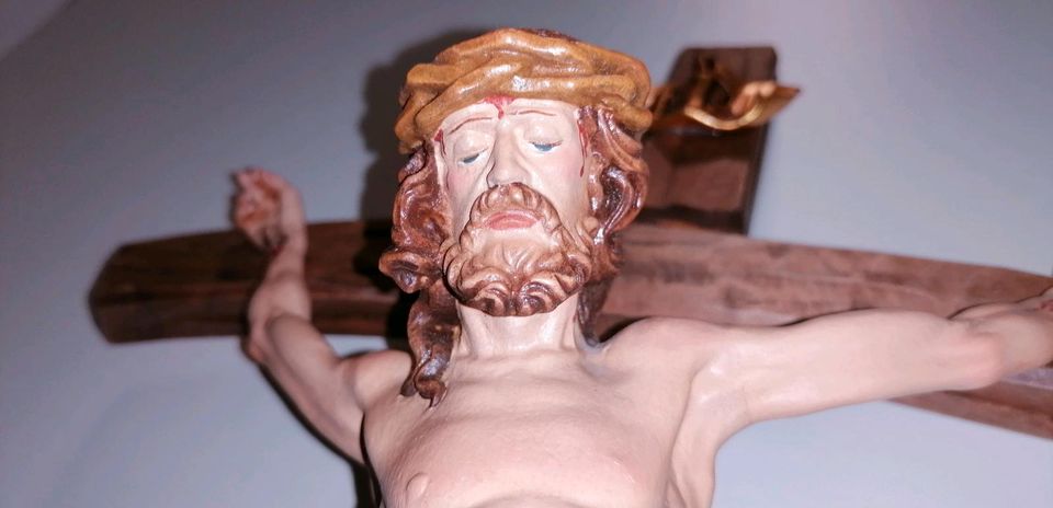 Jesus am Kreuz, Wandkreuz, Kruzifix, INRI in Nohfelden