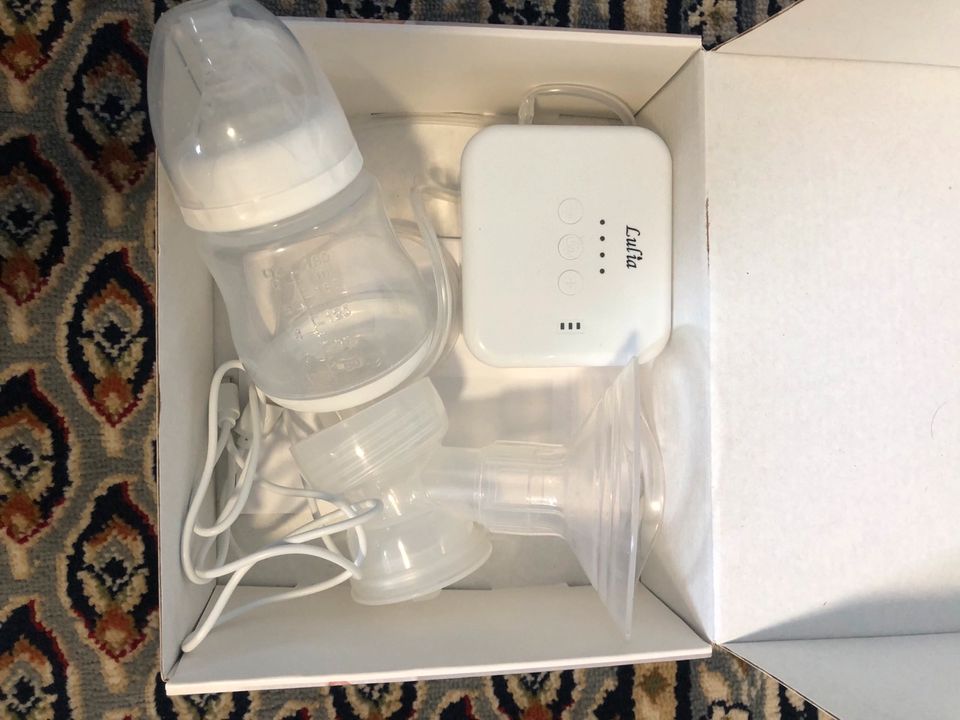 Electric breast Pump in Halstenbek