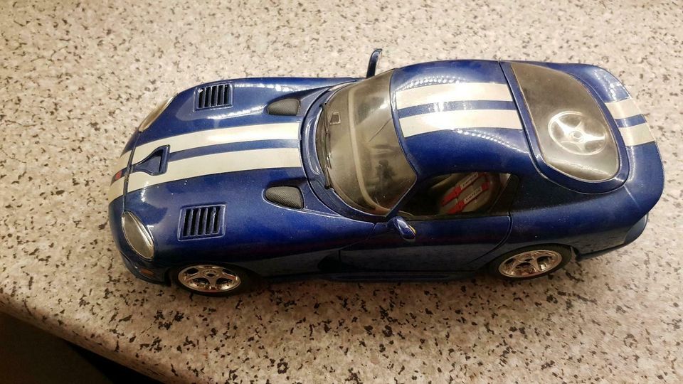 Modellauto Dodge Viper GTS in Berlin