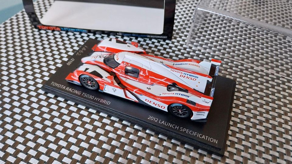 Toyota Racing TS030 Hybrid Launch Version 2012 LMP1 1:43 Spark in Walluf