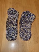Selbestgestrickte Socken dick warm Hausschuhe Schleswig-Holstein - Plön  Vorschau