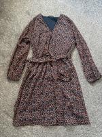 Only Damenkleid Blümchen Sommerkleid M 38 Hessen - Ludwigsau Vorschau