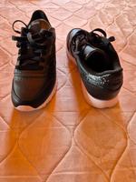 Sneaker reebok, größe 37,5, schwarz, neu Bayern - Feldkirchen-Westerham Vorschau