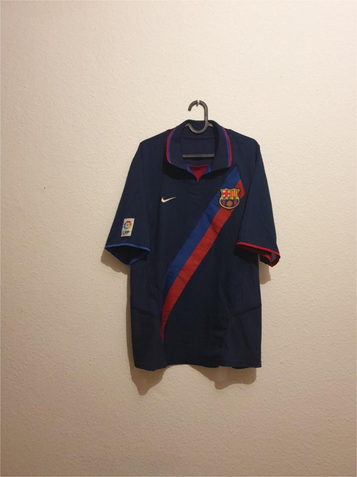 Original FC Barcelona Trikot | Ronaldinho 10 | 2002 2003 2004 | L in Berlin