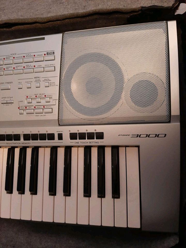 Yamaha PSR 3000 in Sindelfingen