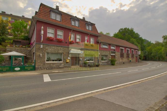 Gaststätte, Hotelzimmer und großer Saal in Werdohl zu verkaufen! in Werdohl