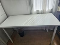 Schreibtisch weiß 140x60 cm (Ikea Lagkapten Platte & Olov Beine) Stuttgart - Stuttgart-Süd Vorschau