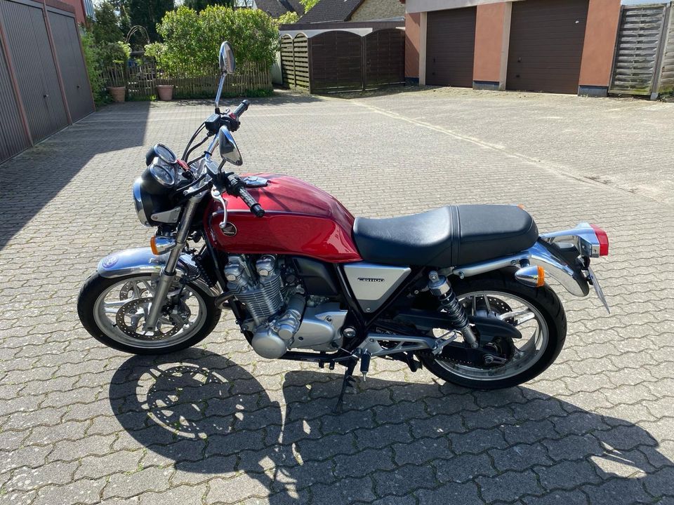 Honda CB1100 in Kaltenkirchen