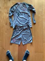 FC Bayern München Trikot und Hose Baden-Württemberg - Sindelfingen Vorschau