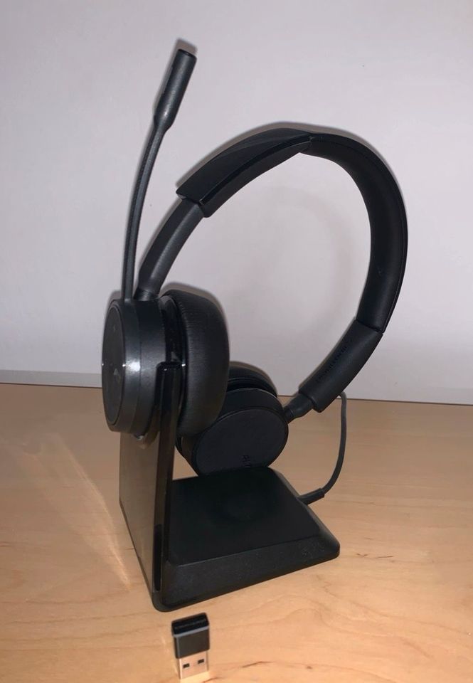 Headset Wireless Plantronics 4220 mit Ladehalterung in Meerbusch