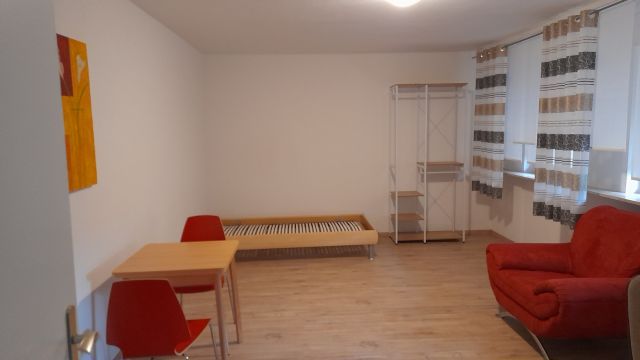 möbliertes Apartment für 1 Person nur Studenten, Azubis, Pendler in Neckargemünd