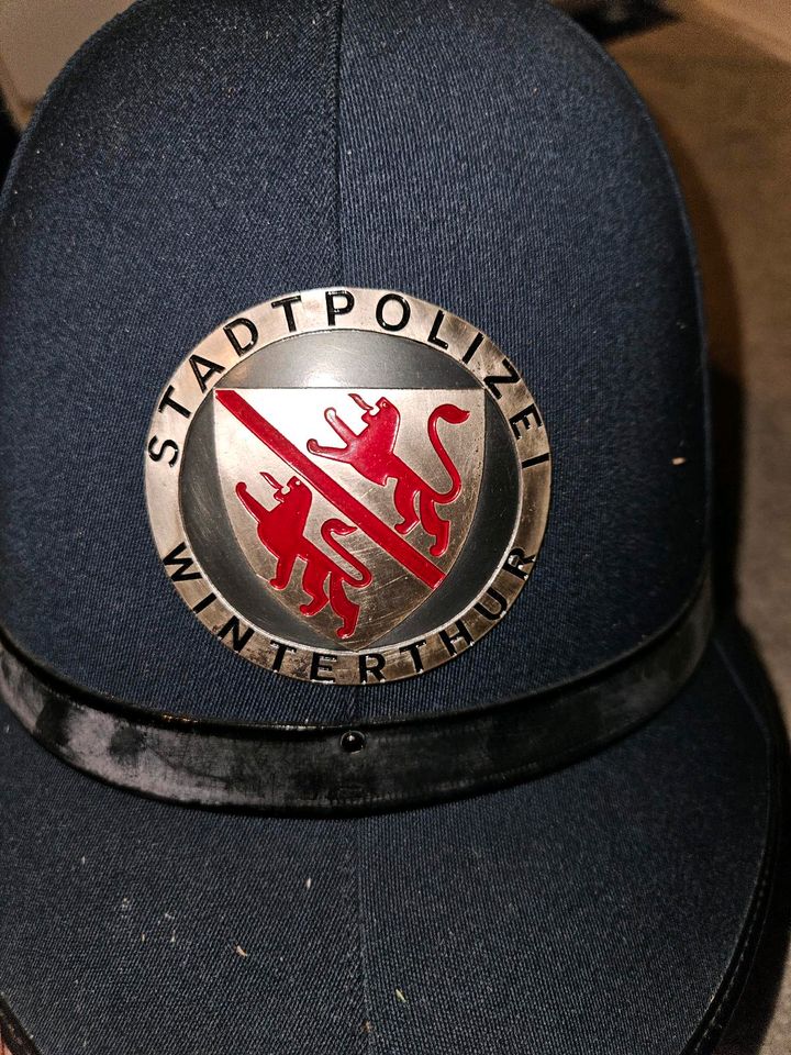 Uniform Hut alt 3 verschiedene in Wuppertal