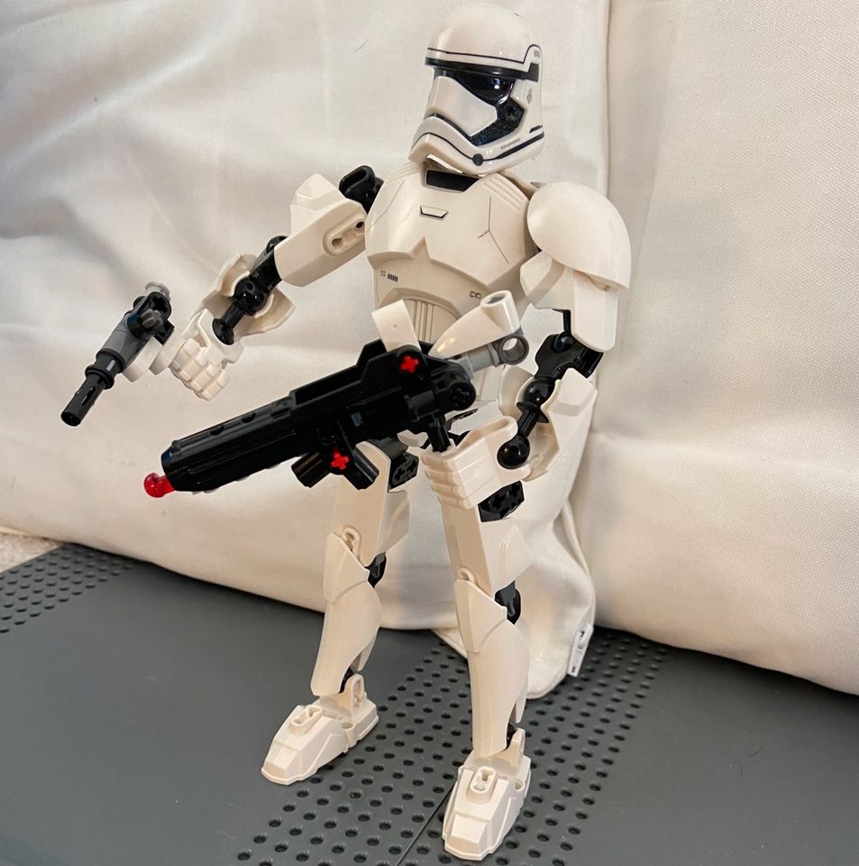 LEGO Star Wars First Order Stormtrooper 75114 by LEGO in Sankt Augustin