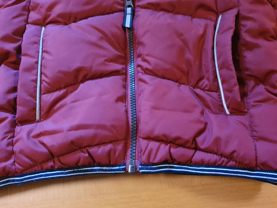 kuschelige Winterjacke Mädchen/Junge Gr. 128 in Berlin