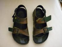 Sandalen Birki´s Gr. 37 Tarnmuster Camouflage Essen-West - Frohnhausen Vorschau