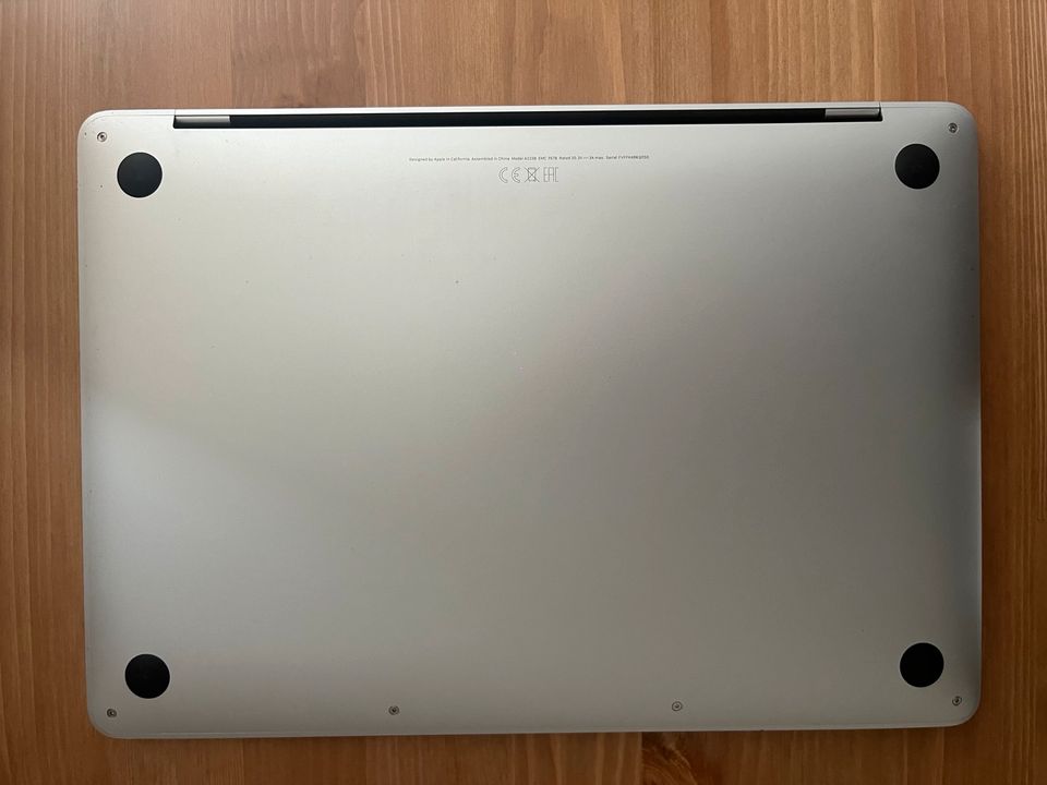 Apple Macbook Pro M1 2020 Touch Bar in München