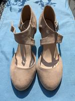 High Heels beige Größe 39 , neu Herzogtum Lauenburg - Schwarzenbek Vorschau