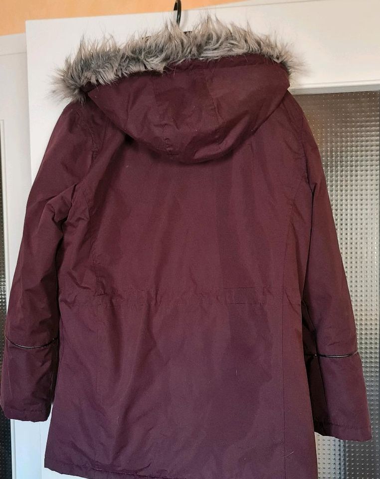 Damen Winterjacke mit Kaputze in Aschaffenburg