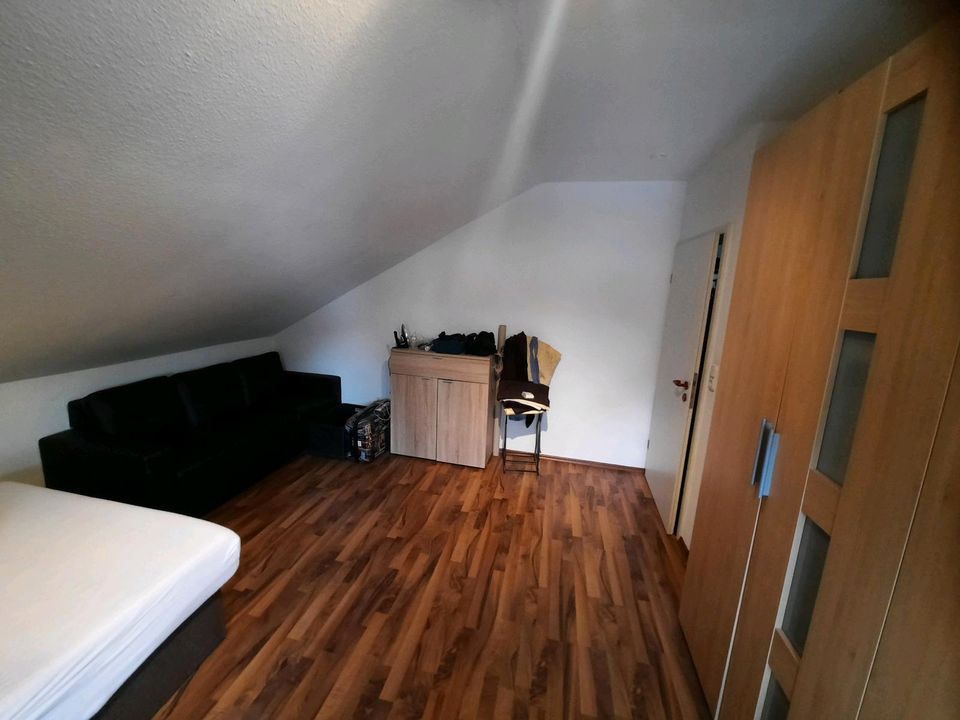 2,5-Zimmer Dachgeschoss-Wohnung  Seigendorf in Hirschaid