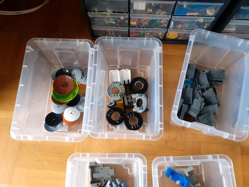 Lego Sammlung Konvolut sortiert in boxen in Ebersbach an der Fils