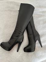 Buffalo High Heel Plateau Leder Stiefel 38, schwarz Topzustand Niedersachsen - Kirchgellersen Vorschau