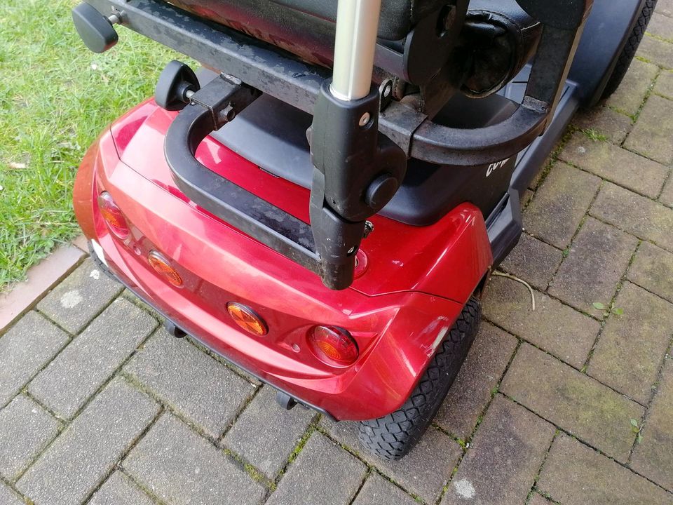 Cordis HMV Elektromobil Senioren Trendscooter in Bremen