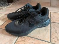 Nike Sportschuh schwarz Gr. 39 Hessen - Kelkheim Vorschau
