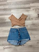 Jeansshorts HM Gr 36 + Oberteil Gr S Topzustand!!! Bayern - Barbing Vorschau