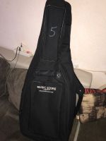 Verkaufe zwei neuwertige Gitarren Taschen Niedersachsen - Helmstedt Vorschau