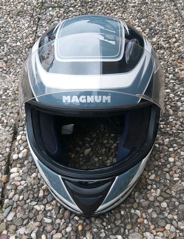 Uvex Helm Magnum Gr. 59/60 oder L in Bendorf