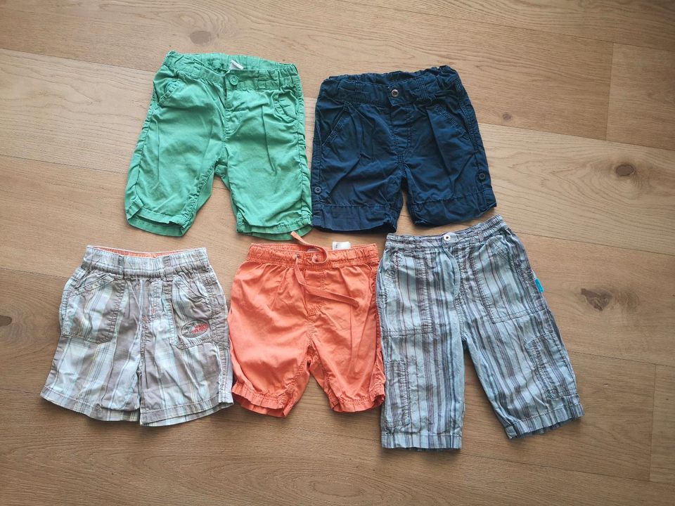 Paket! 5 kurze Hosen Gr. 86 in Sinsheim