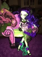 Gestalte auf Wunsch Möbel f. Monster High*, Barbie* oder BJD*1/6 Hessen - Hanau Vorschau