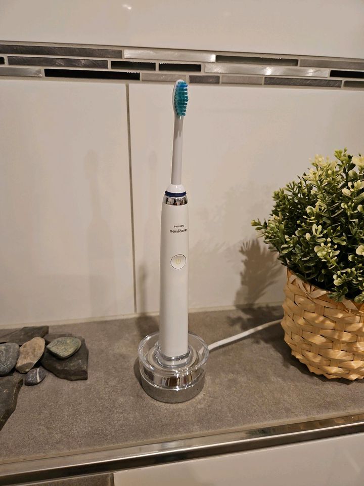 Philips Sonicare + Ersatzbürsten in Rheinland-Pfalz - Kaiserslautern | eBay  Kleinanzeigen ist jetzt Kleinanzeigen