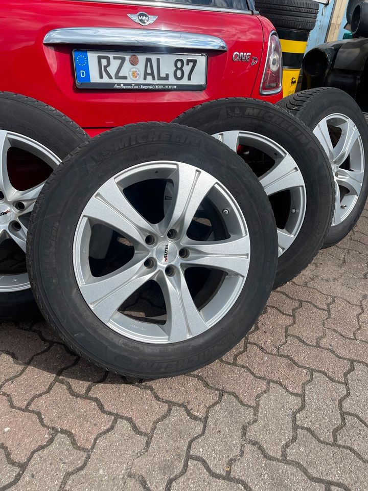 Satz Felgen 18 Zoll plus Reifen Satz Michelin 235/60 R18 in Hamburg