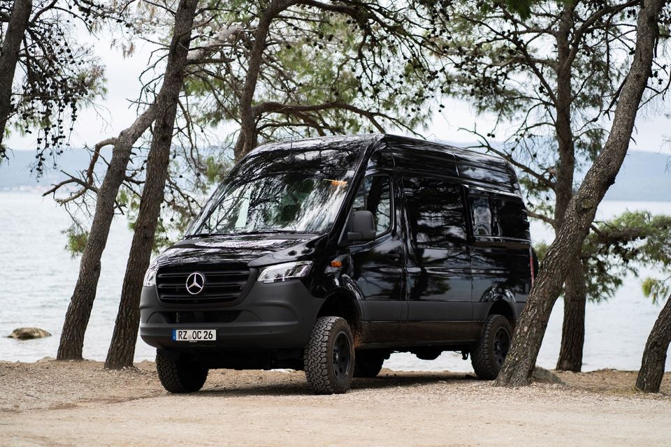 Mercedes-Benz Sprinter Offtrack Allrad Camper Reisemobil in Hamburg