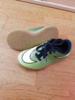 Nike # Schuhe # 29,5 # neuwertig # leuchtgelb # Sportschuhe Hessen - Bürstadt Vorschau