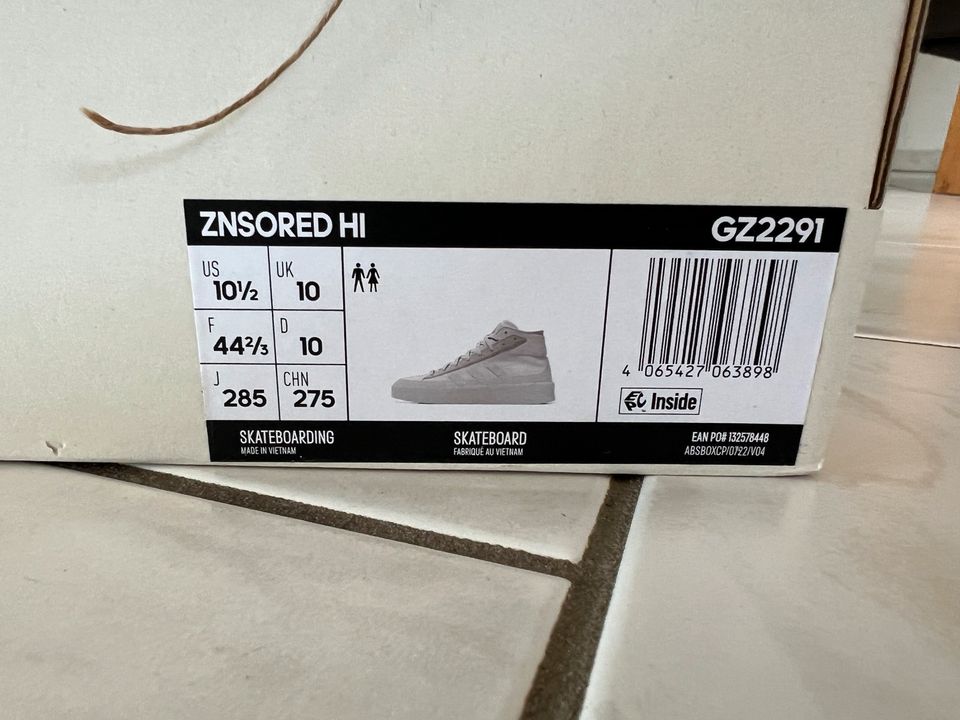 Adidas ZNSORED HI in Schwanfeld