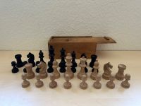 Sehr alt Schachfiguren aus Holz + Schatulle Sachsen - Chemnitz Vorschau