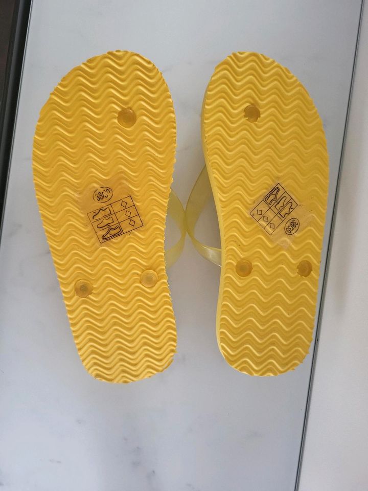 Flip Flops Gelb Gr. 38/39 neu in Stuttgart