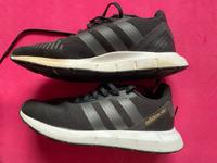 Adidas Swift Run schwarz weiß gold 41 Bayern - Küps Vorschau