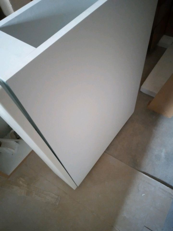 Alno 15 cm Apotheker schrank neu siehe Bilder in Lünen