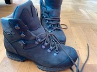 Hanwag Outdoor Trecking Wanderschuhe 39 Neuwertig! Thüringen - Kahla Vorschau