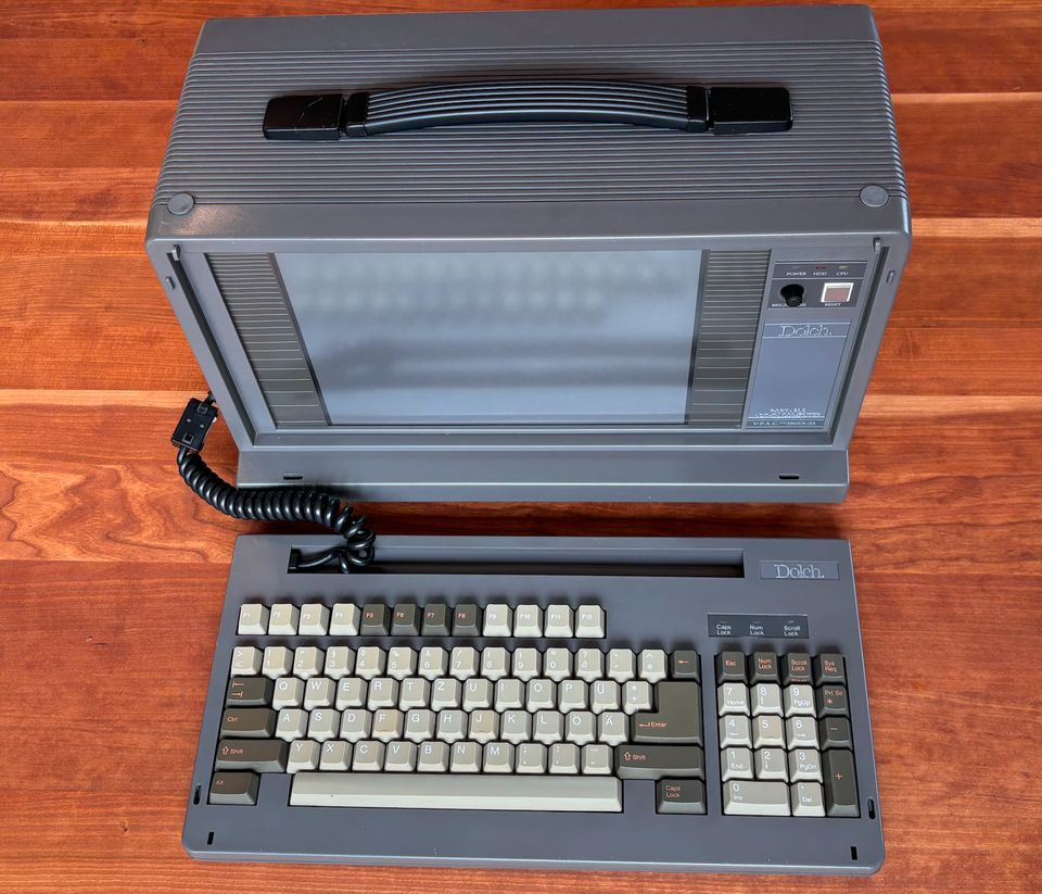 Dolch Portable 80386SX-33 VPAC, 16 MB, 40 MB HDD, läuft gut in Tübingen