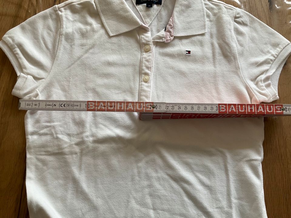 Tommy Hilfiger T-Shirt, Poloshirt Gr. 14 (~158/164), Mädchen in Bendorf