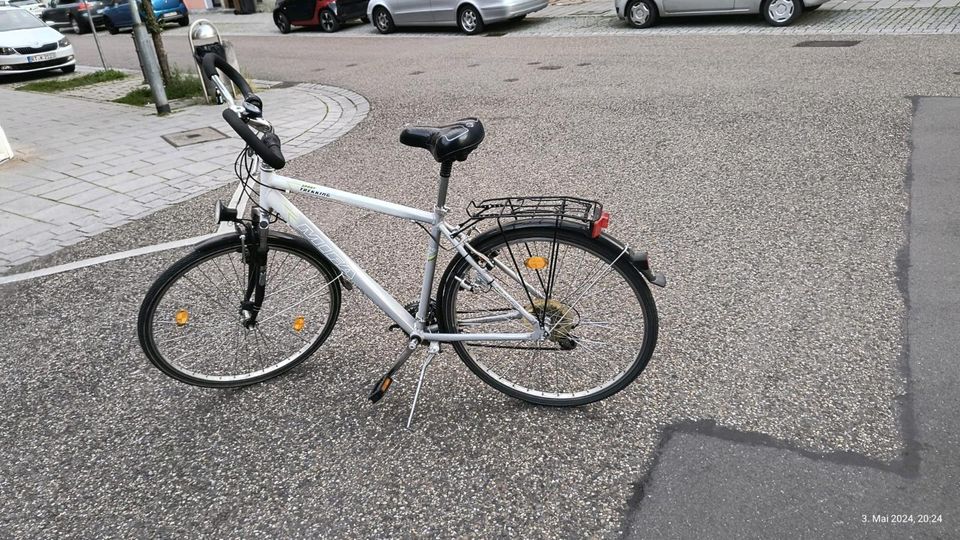 Herren Damen Fahrrad 28.zoll in Esslingen