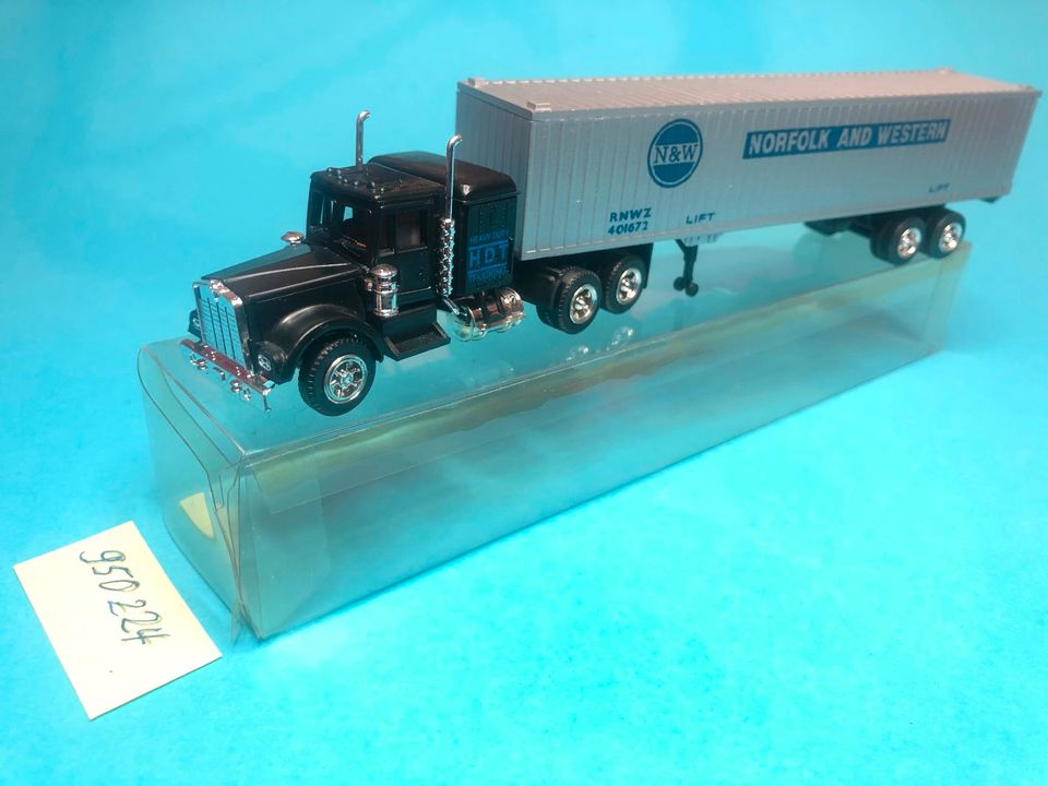 herpa – Konvolut 7 US-Trucks in Tangstedt