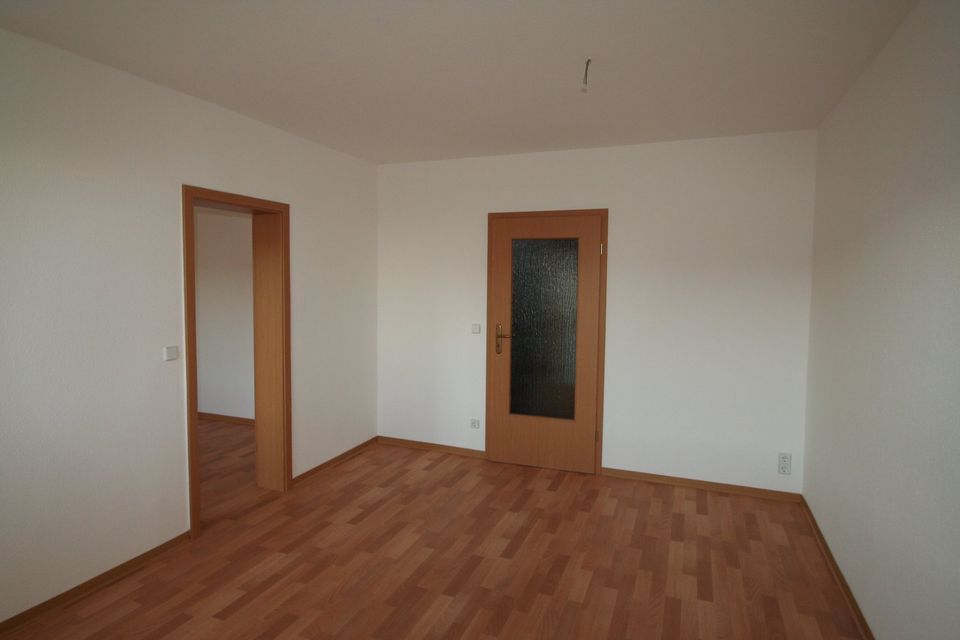 Single-Wohnung mit wunderschöner Aussicht!!! in Hohenstein-Ernstthal