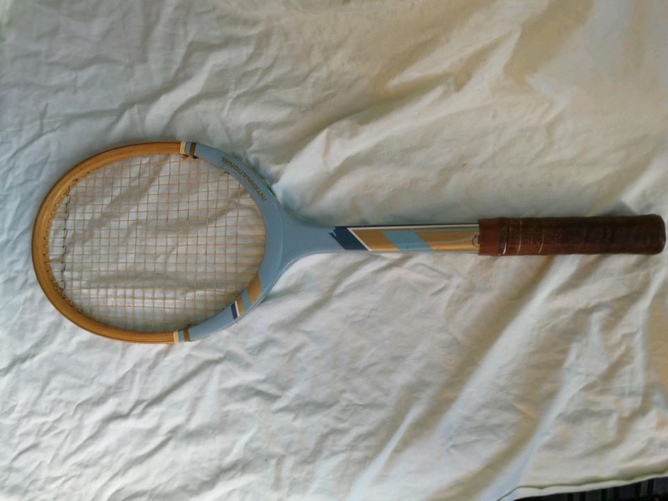 Holzschläger Boy Germina Dunlop Maxply Tennis Tennisschläger in Bürgel